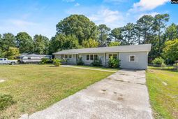 204 Oakwood Drive  photo 4