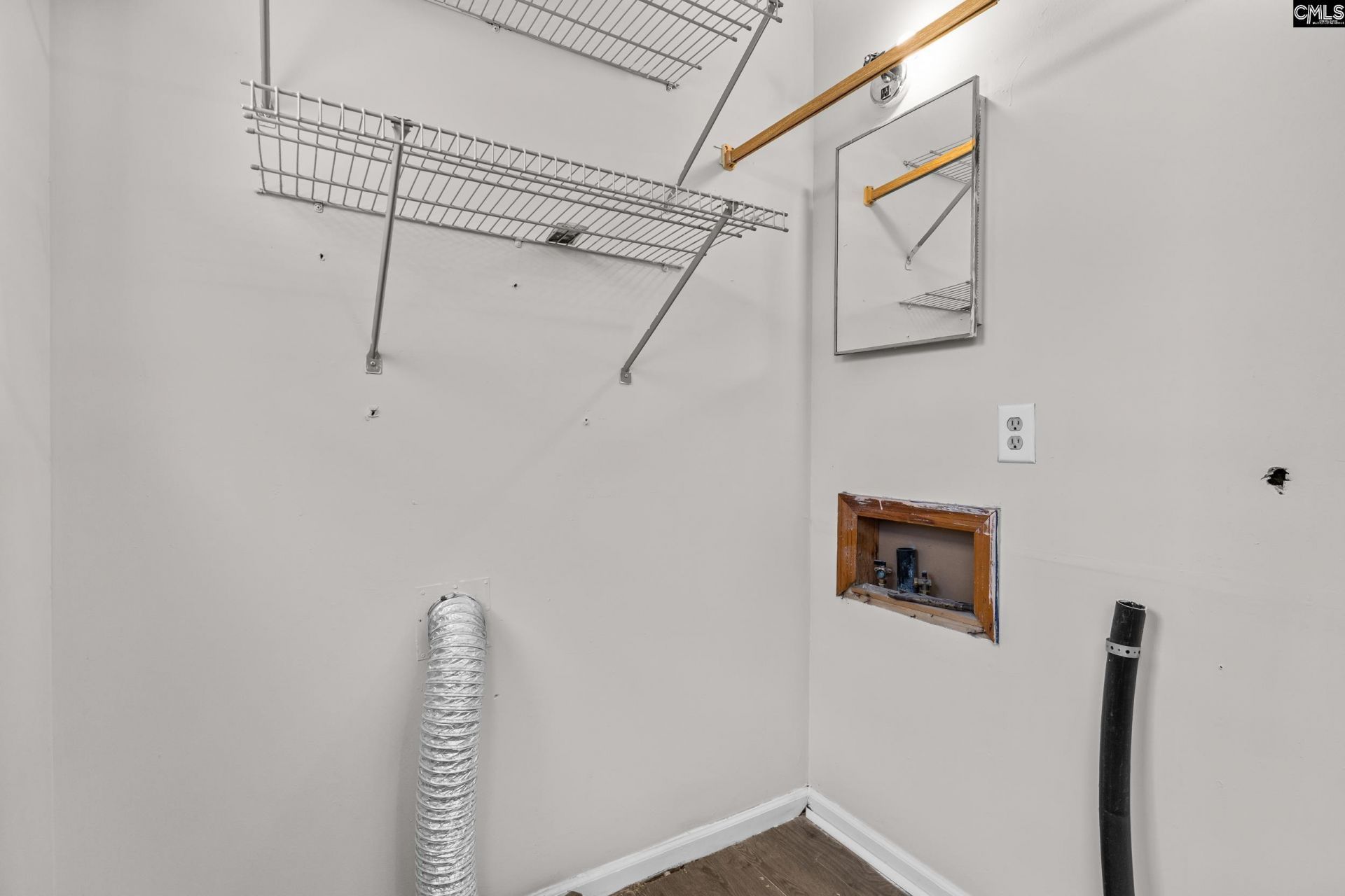 204 Oakwood Drive  Photo 31