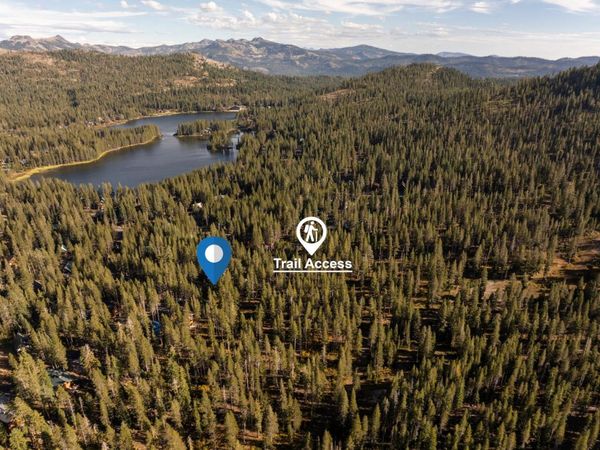 5419 Hillside Dr, Soda Springs, CA 95728