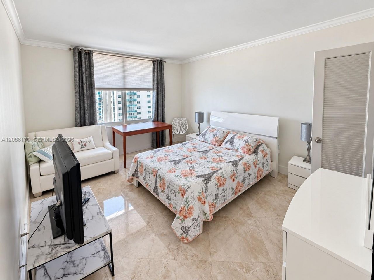 3725 S Ocean Dr, Unit 1402, Hollywood, FL 33019 Photo