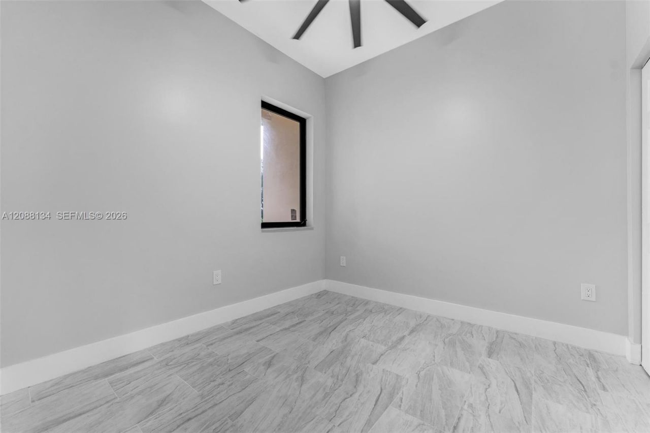 1962 NW 107th St, Miami, FL 33167 Photo