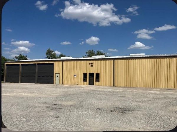 105 Factory Outlet Avenue, Mineral Wells, TX 76067