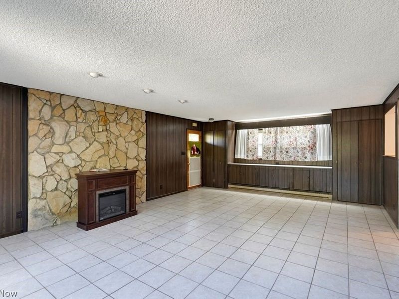 1170 Auburn Avenue, Barberton, OH 44203 Photo 9