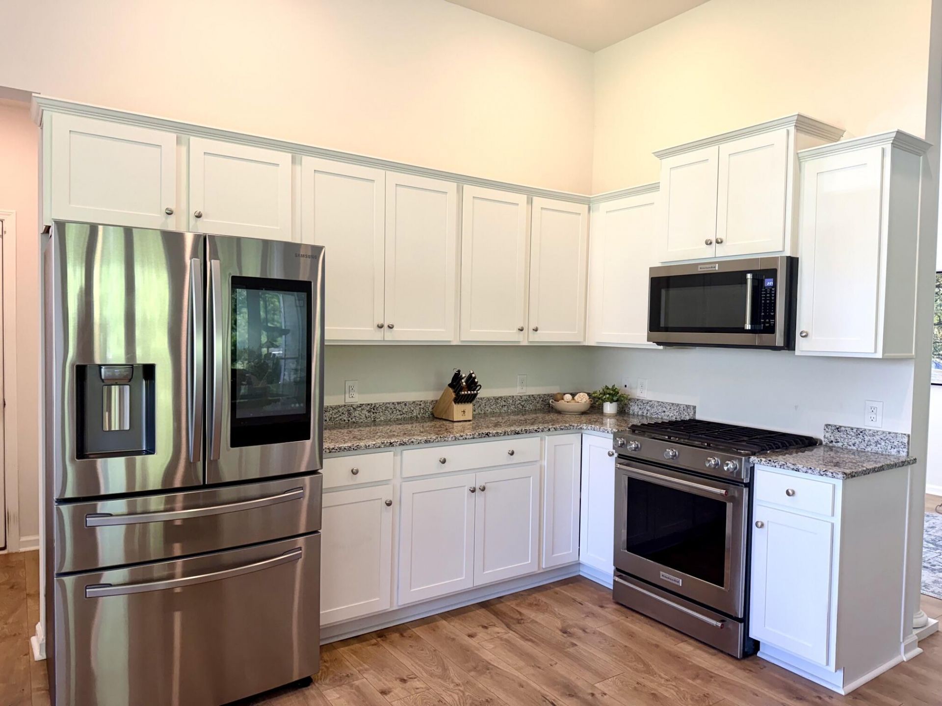1042 Wading Point Boulevard Photo 4
