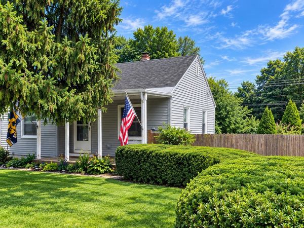 54208 Ironwood Road, South Bend, IN 46635