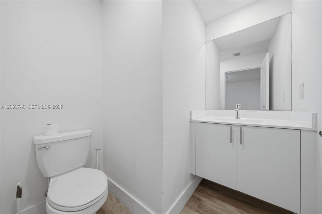 4519 NW 84th Ave, Doral, FL 33166 Photo