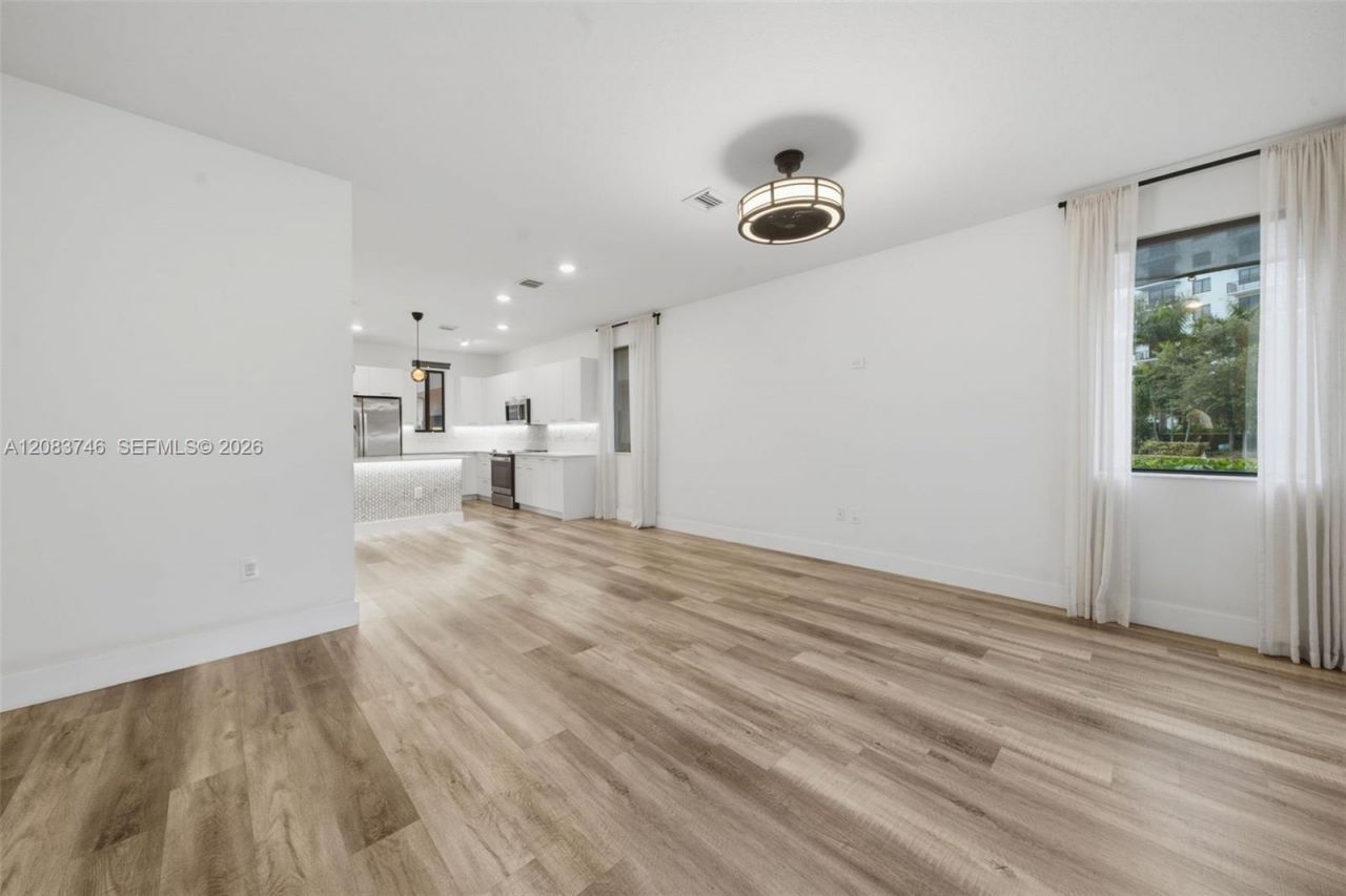 4519 NW 84th Ave, Doral, FL 33166 Photo