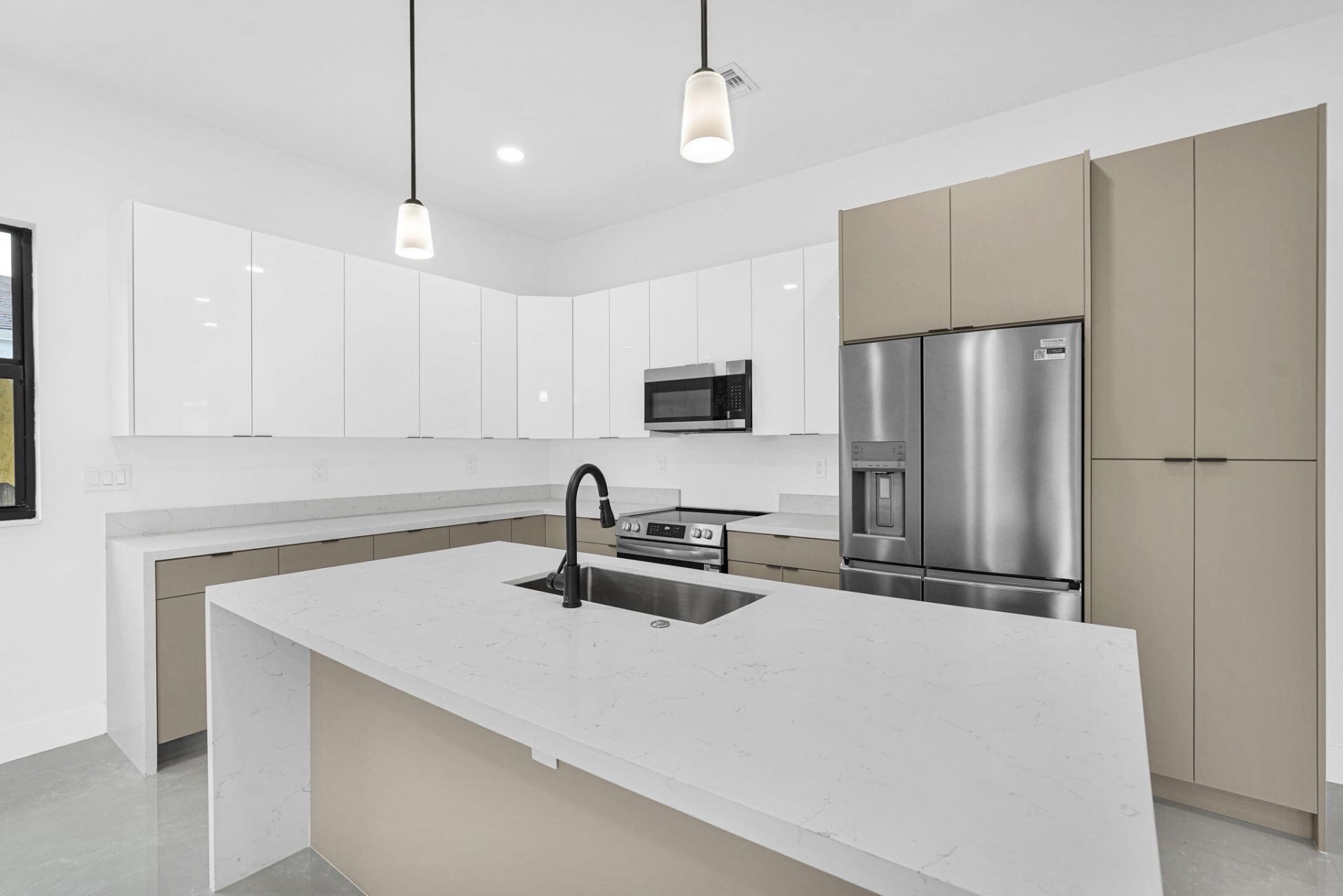 2540 NW 14th Court, Fort Lauderdale, FL 33311 Photo