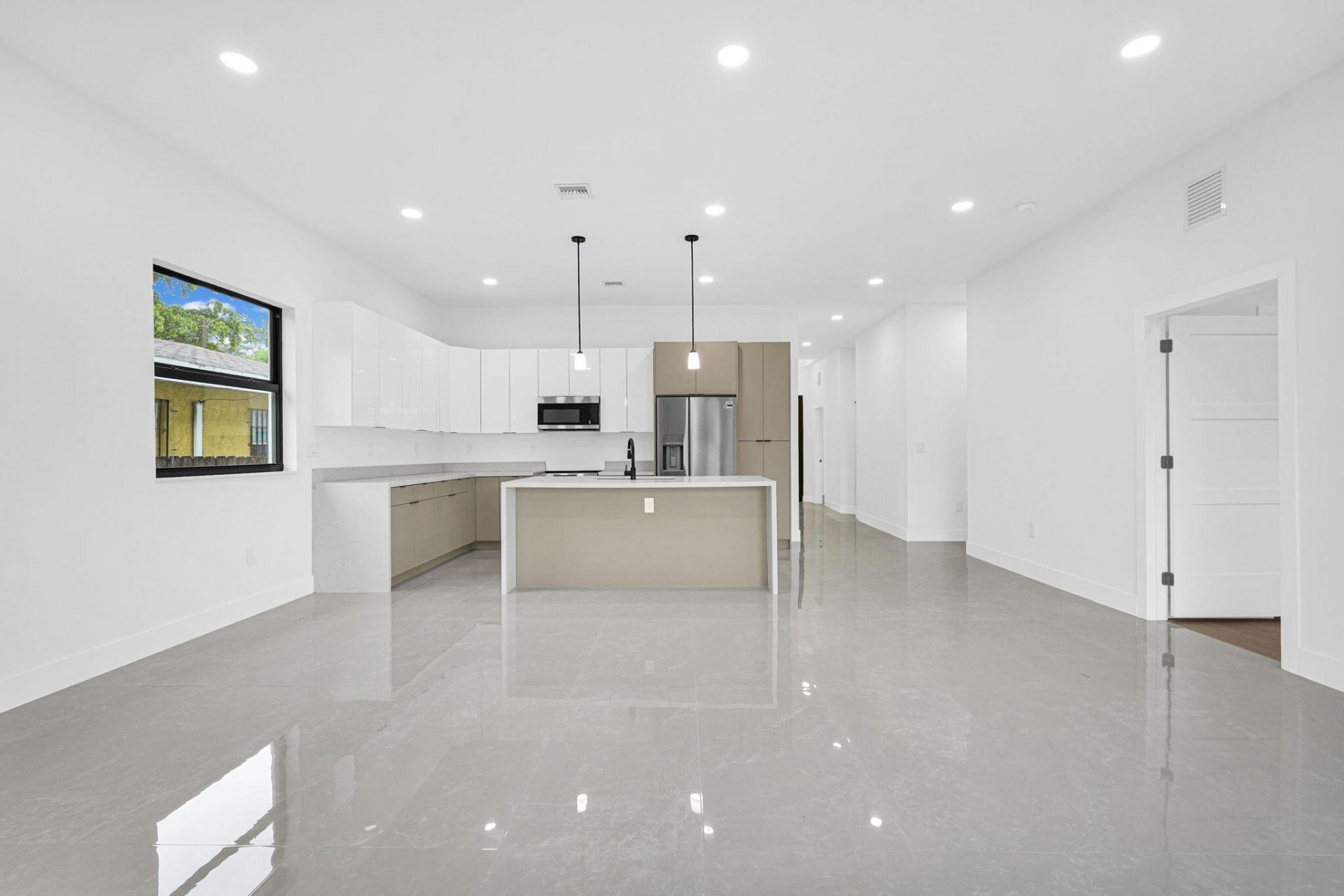 2540 NW 14th Court, Fort Lauderdale, FL 33311 Photo