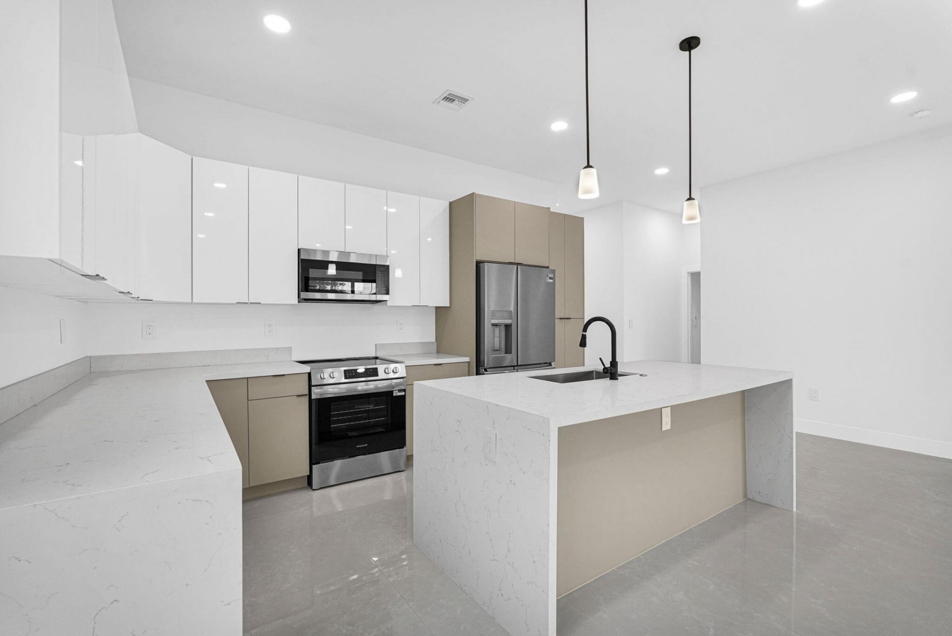 2540 NW 14th Court, Fort Lauderdale, FL 33311 Photo