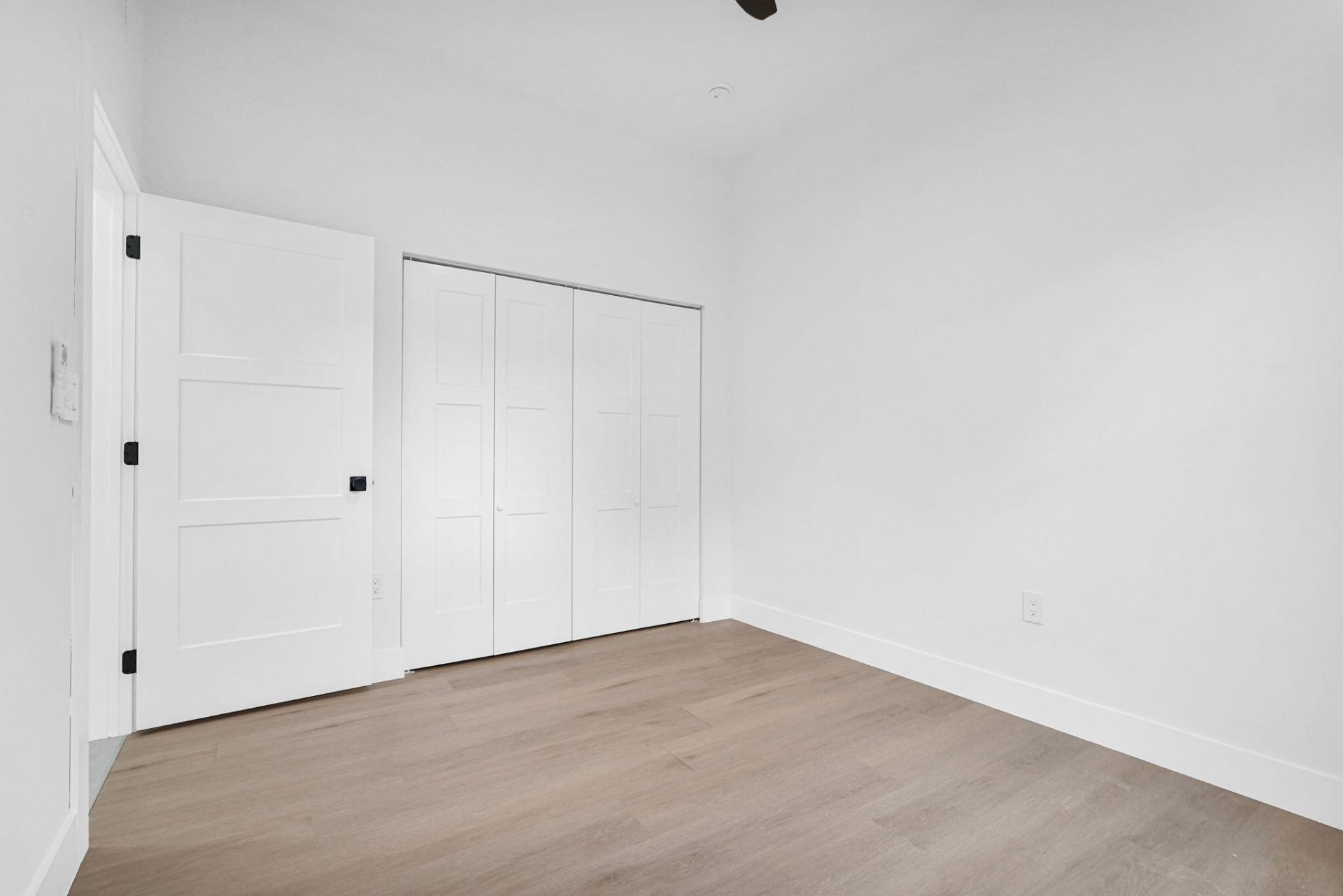2540 NW 14th Court, Fort Lauderdale, FL 33311 Photo