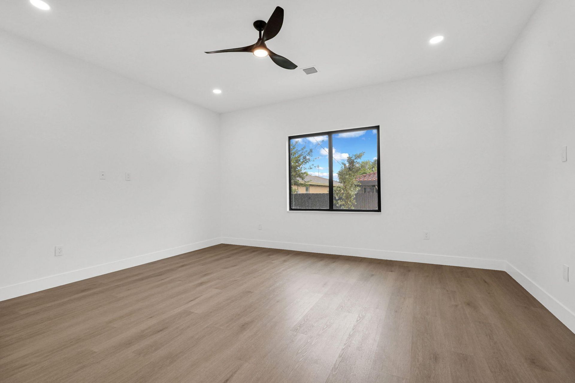 2540 NW 14th Court, Fort Lauderdale, FL 33311 Photo