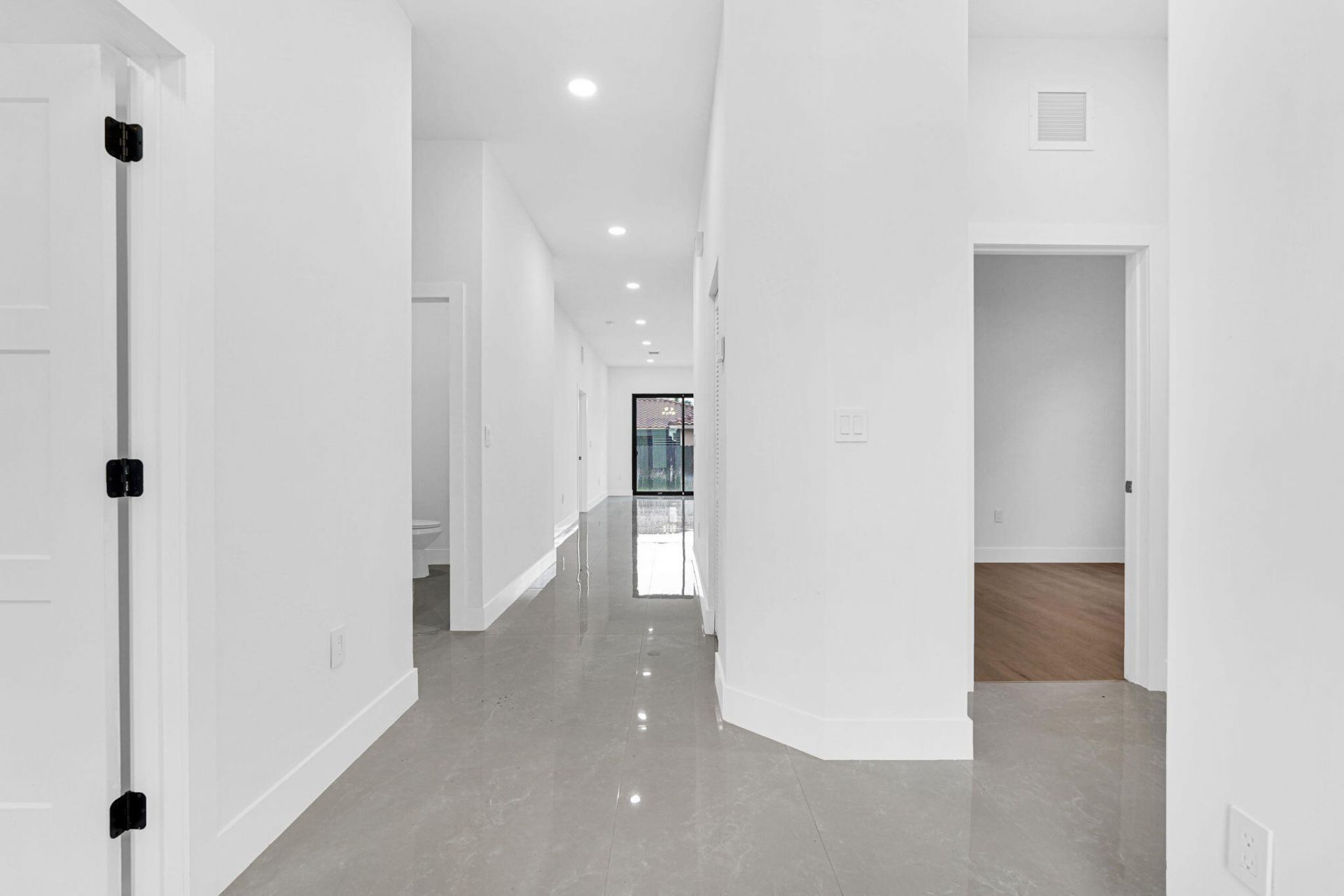 2540 NW 14th Court, Fort Lauderdale, FL 33311 Photo