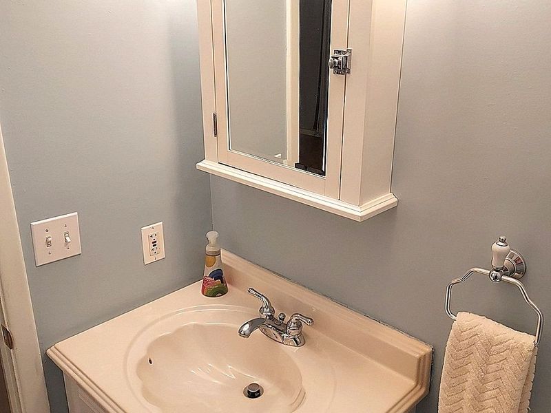 8882 Holly Lane, Unit 59, Olmsted Falls, OH 44138 Photo 25