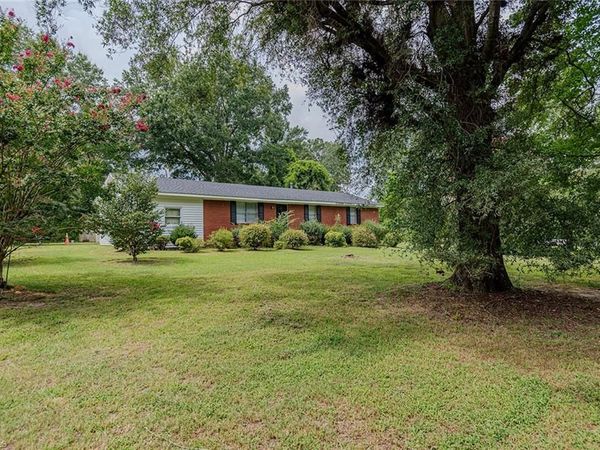 469 Lakeview Drive , Burlington, NC 27215