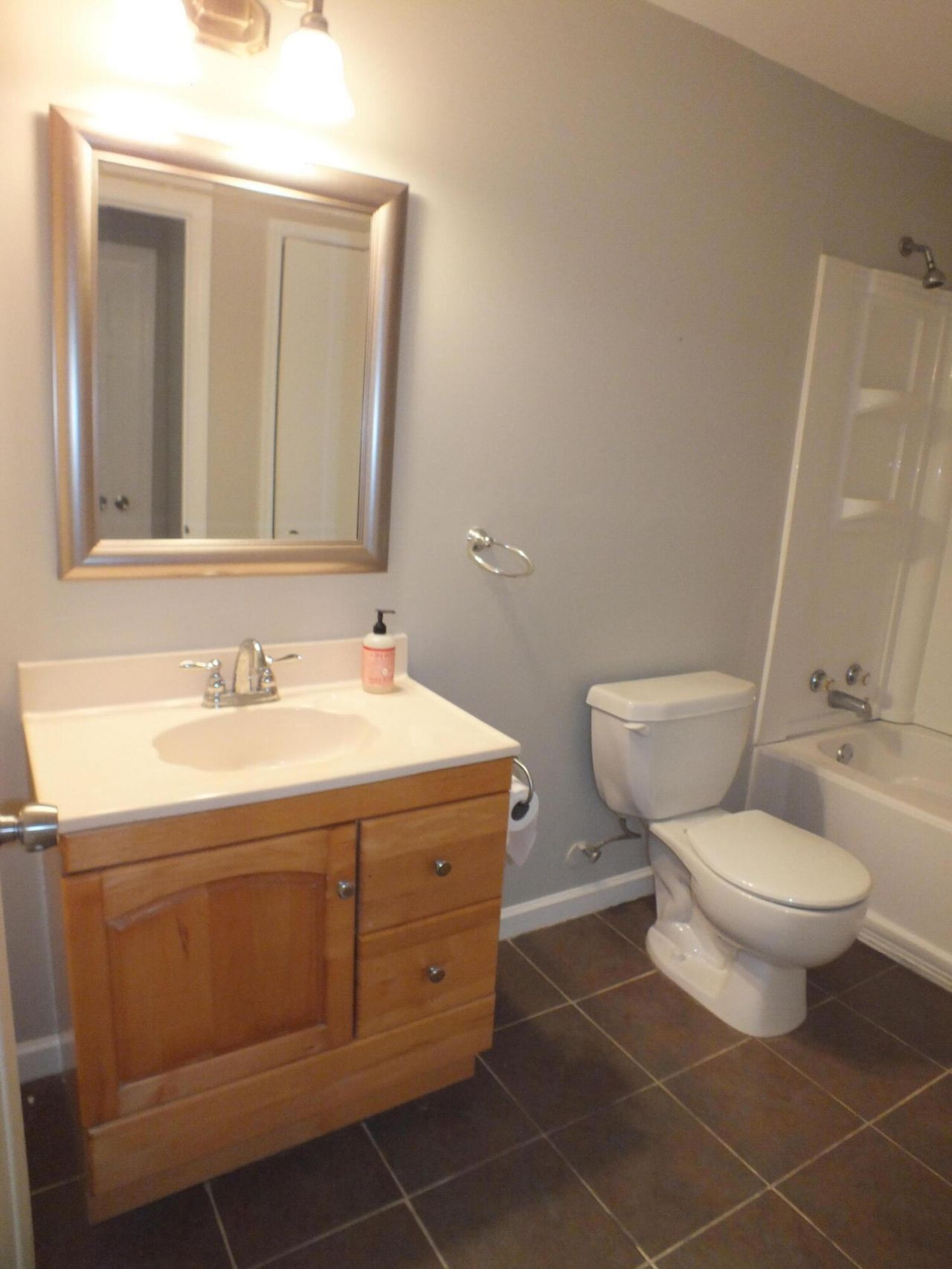 418 Meritta Avenue Photo 19