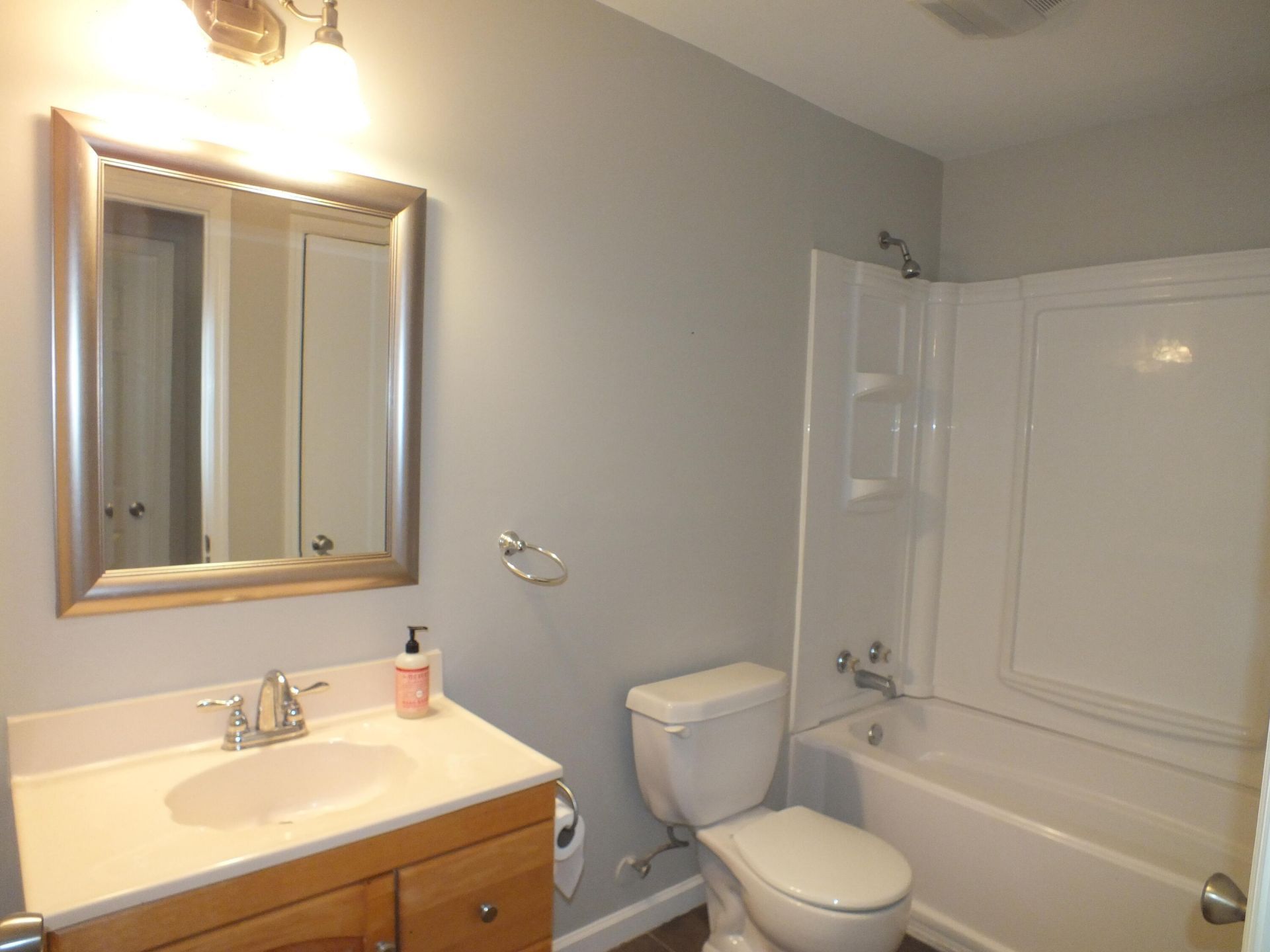 418 Meritta Avenue Photo 20