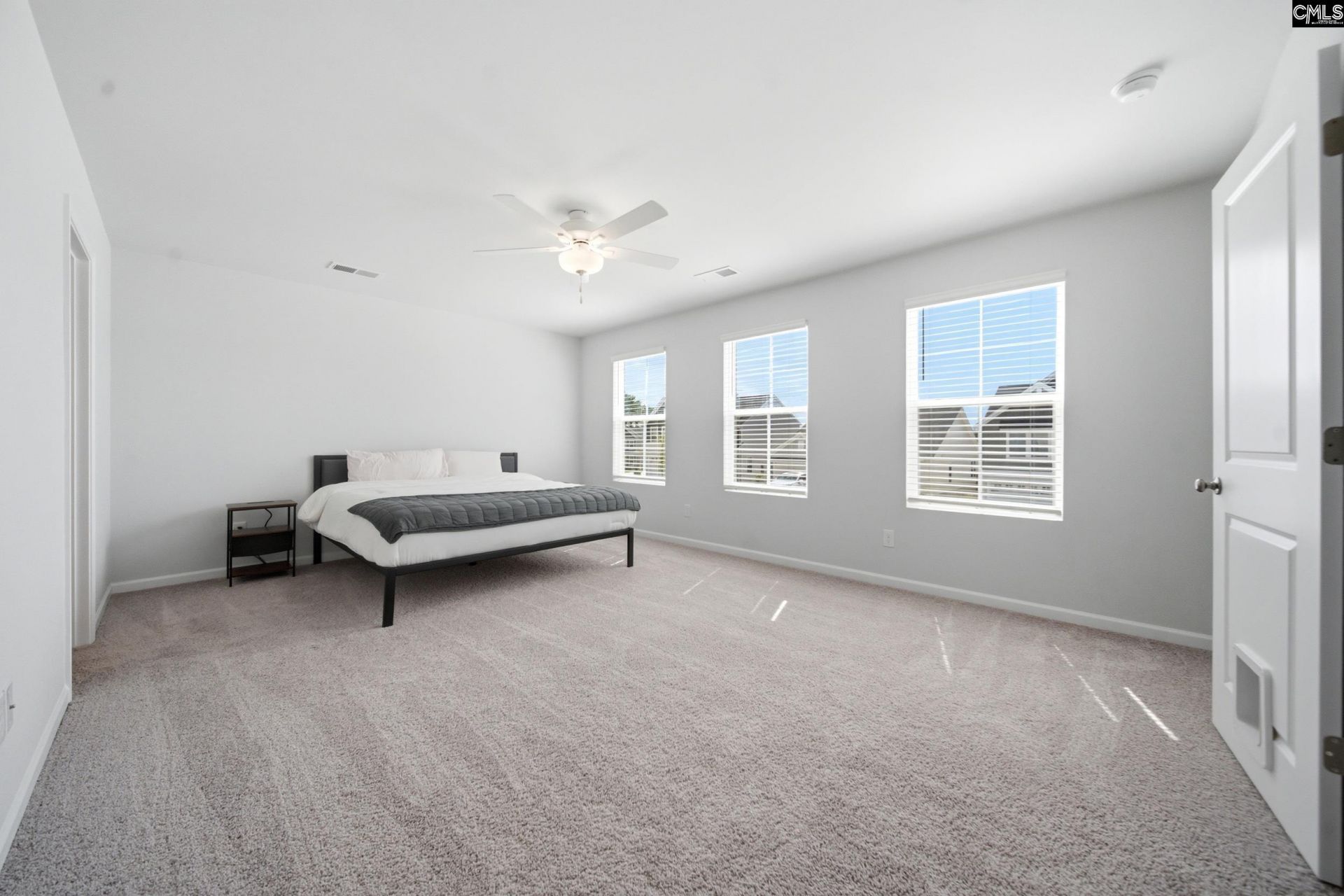 512 Silverbow Drive  Photo 11