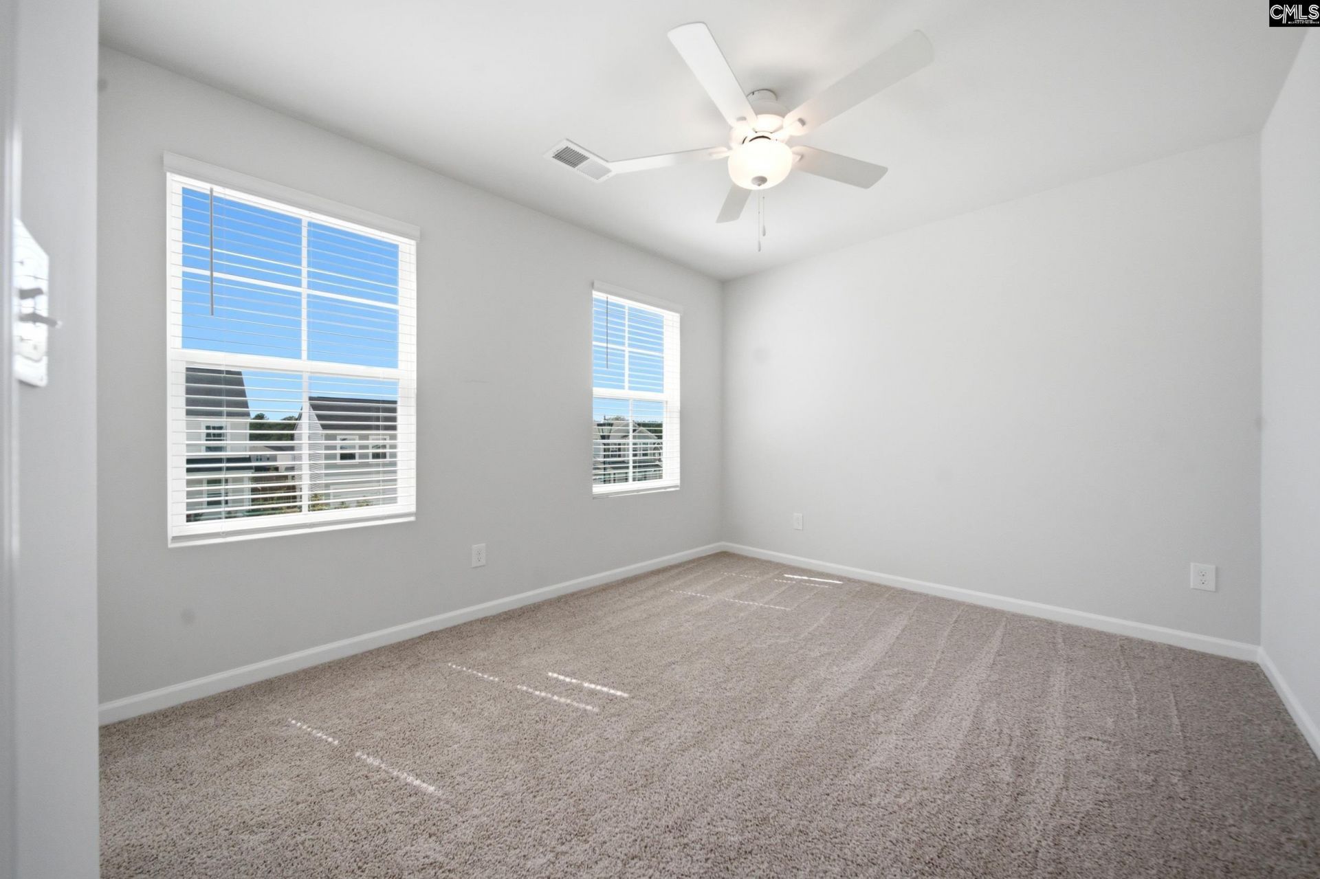 512 Silverbow Drive  Photo 13