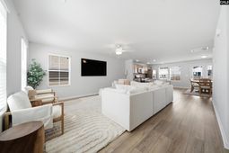 512 Silverbow Drive  photo 4