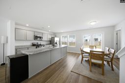 512 Silverbow Drive  photo 4