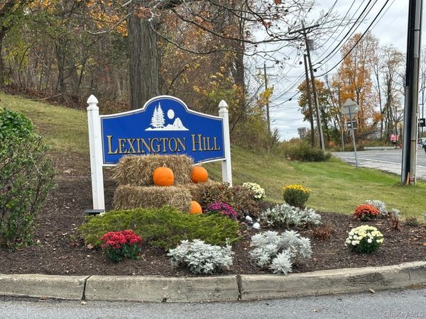 12 Lexington Hill , Unit 2, Harriman, NY 10926
