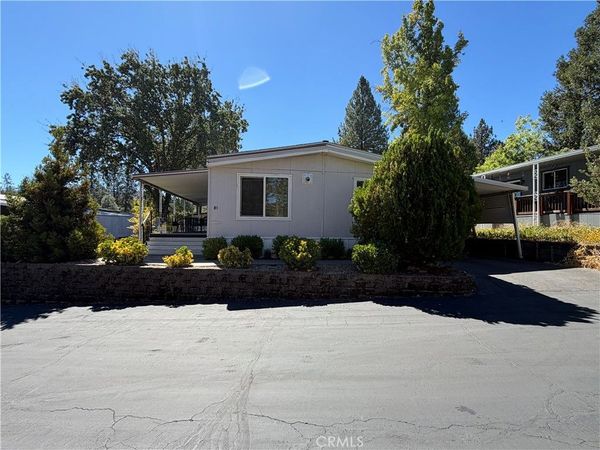 39678 Road 425B, Unit 81, Oakhurst, CA 93644