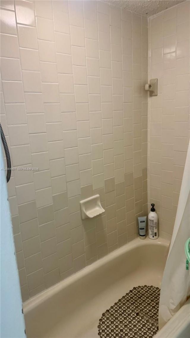 2710 W 76th St , Unit 208, Hialeah, FL 33016 Photo