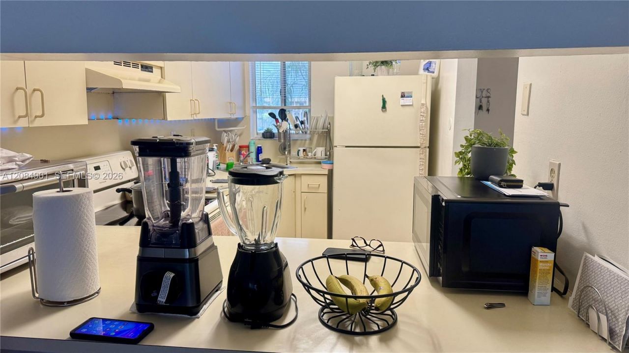 2710 W 76th St , Unit 208, Hialeah, FL 33016 Photo