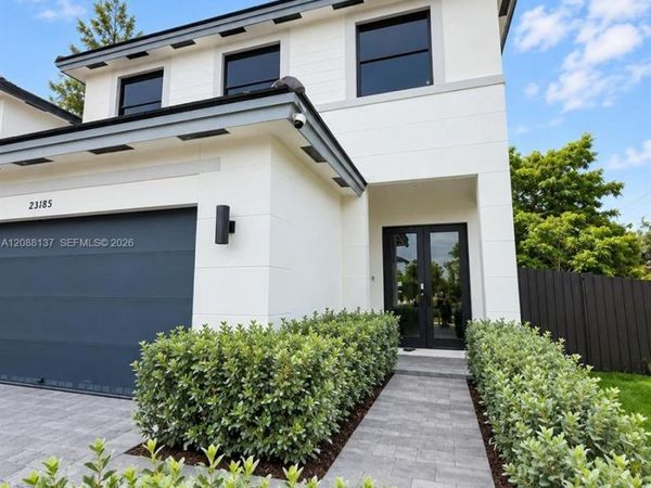 23185 SW 117th Path , Miami, FL 33170