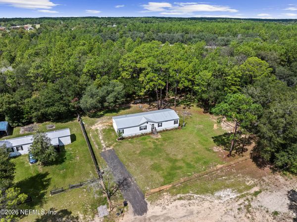 141 CHEROKEE Drive, Interlachen, FL 32148