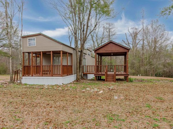 21028 Diversion Canal Rd, St Amant, LA 70449