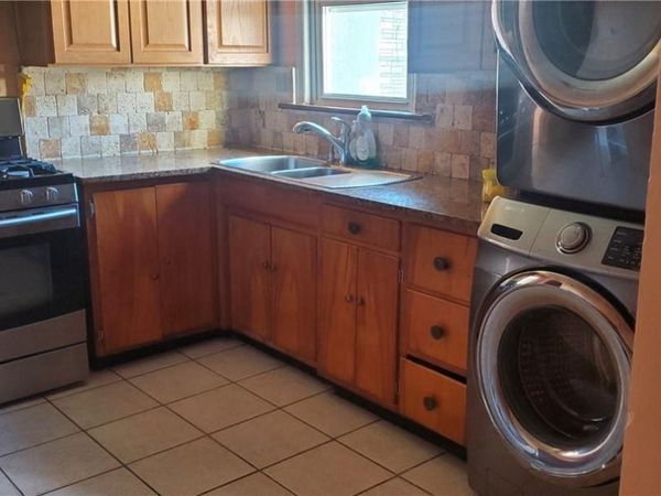 31 Thurman Street , Unit 1st Fl, Yonkers, NY 10701