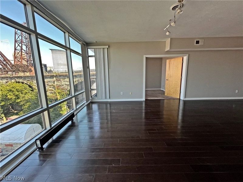 1237 Washington Avenue, Unit 706, Cleveland, OH 44113 Photo 9