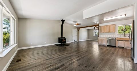 4444 Center Drive, Carson City, NV 89701 Photo