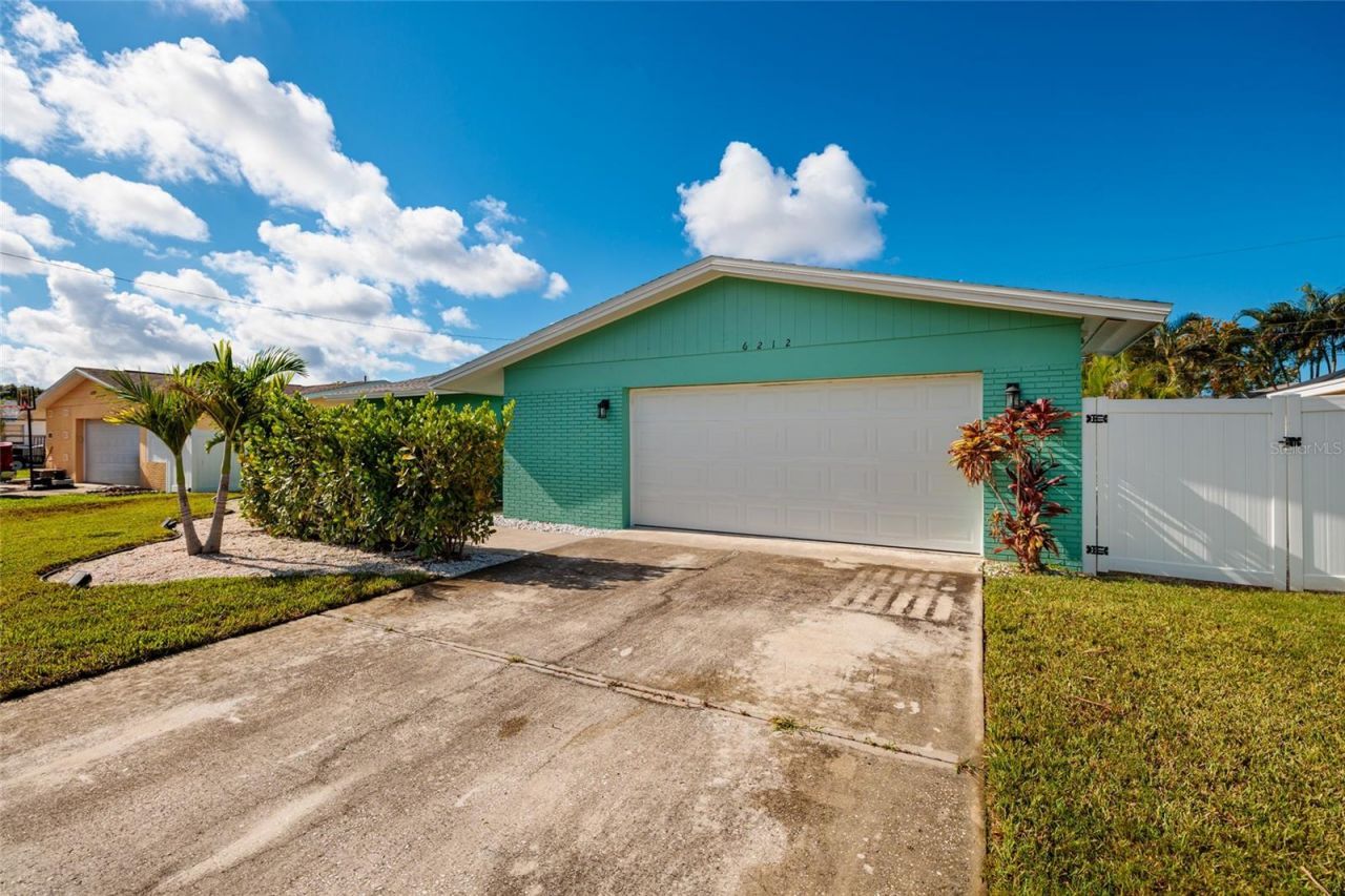6212 34th Avenue N, Saint Petersburg, FL 33710 Photo
