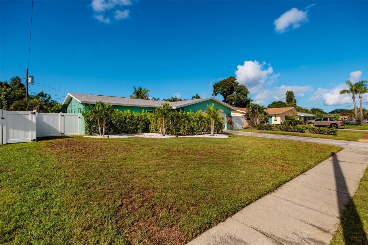 6212 34th Avenue N, Saint Petersburg, FL 33710 Photo