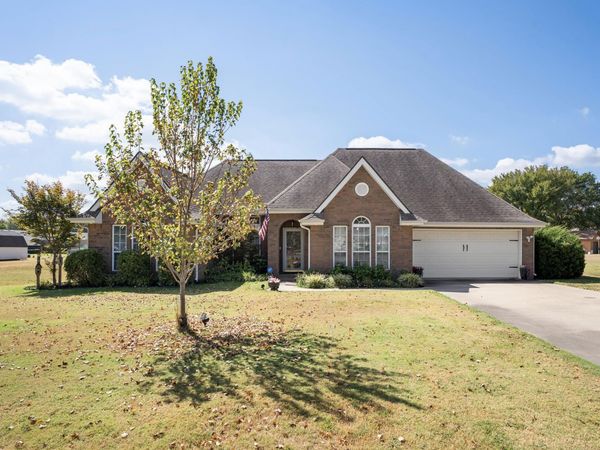 1046 Hillside Road , Grove, OK 74344