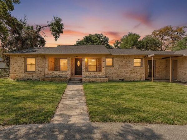 7905 Ella Young Drive , Lakeside, TX 76135