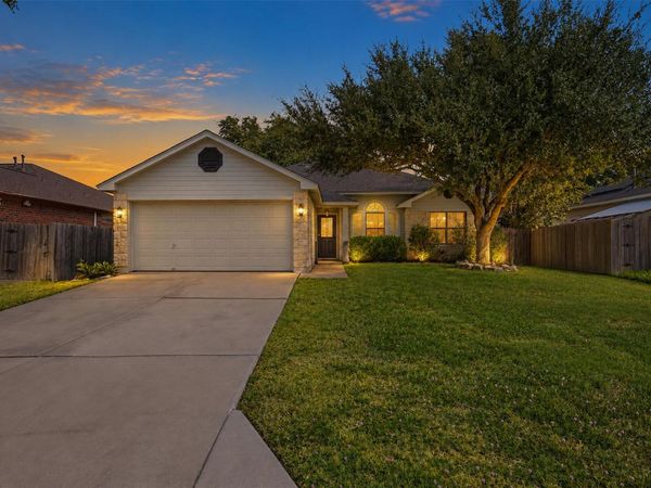 509 MORNING DOVE DR, Hutto, TX 78634