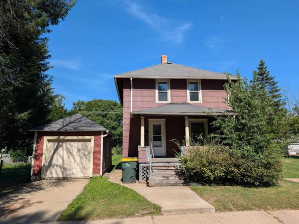 615 Division Street, Reedsburg, WI 53959