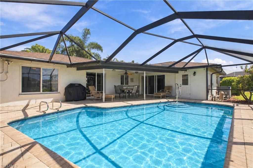 1932 Palaco Grande Pkwy, Cape Coral, FL 33904 Photo