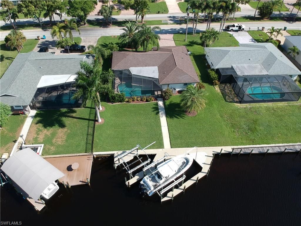 1932 Palaco Grande Pkwy, Cape Coral, FL 33904 Photo