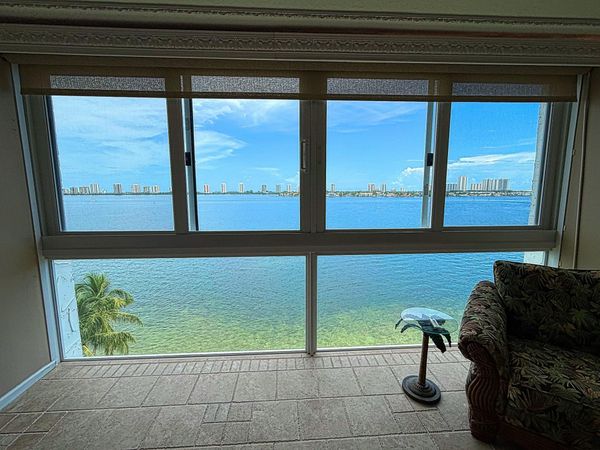 401 Lake Shore Drive, Unit 802, Lake Park, FL 33403
