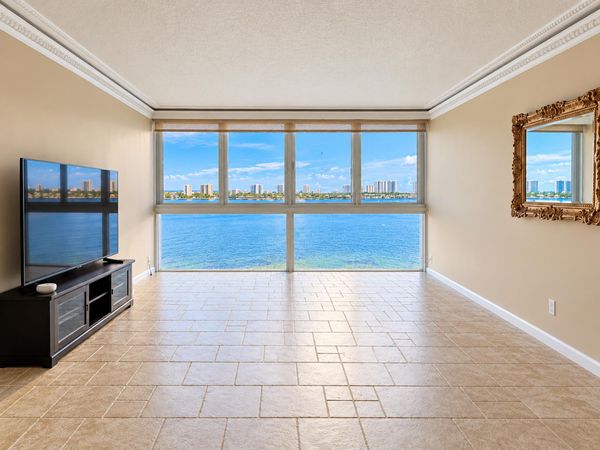 401 Lake Shore Drive, Unit 802, Lake Park, FL 33403