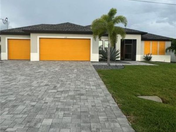 333 SW 31st AVE, CAPE CORAL, FL 33991