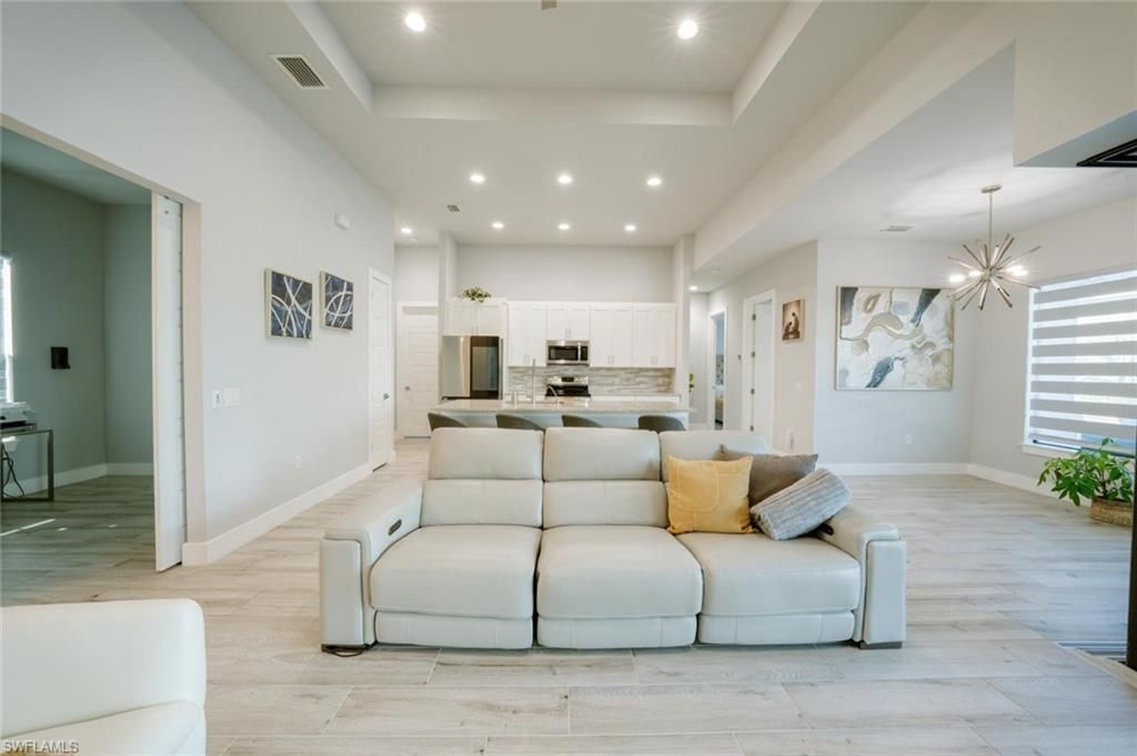 333 SW 31st Ave, Cape Coral, FL 33991 Photo