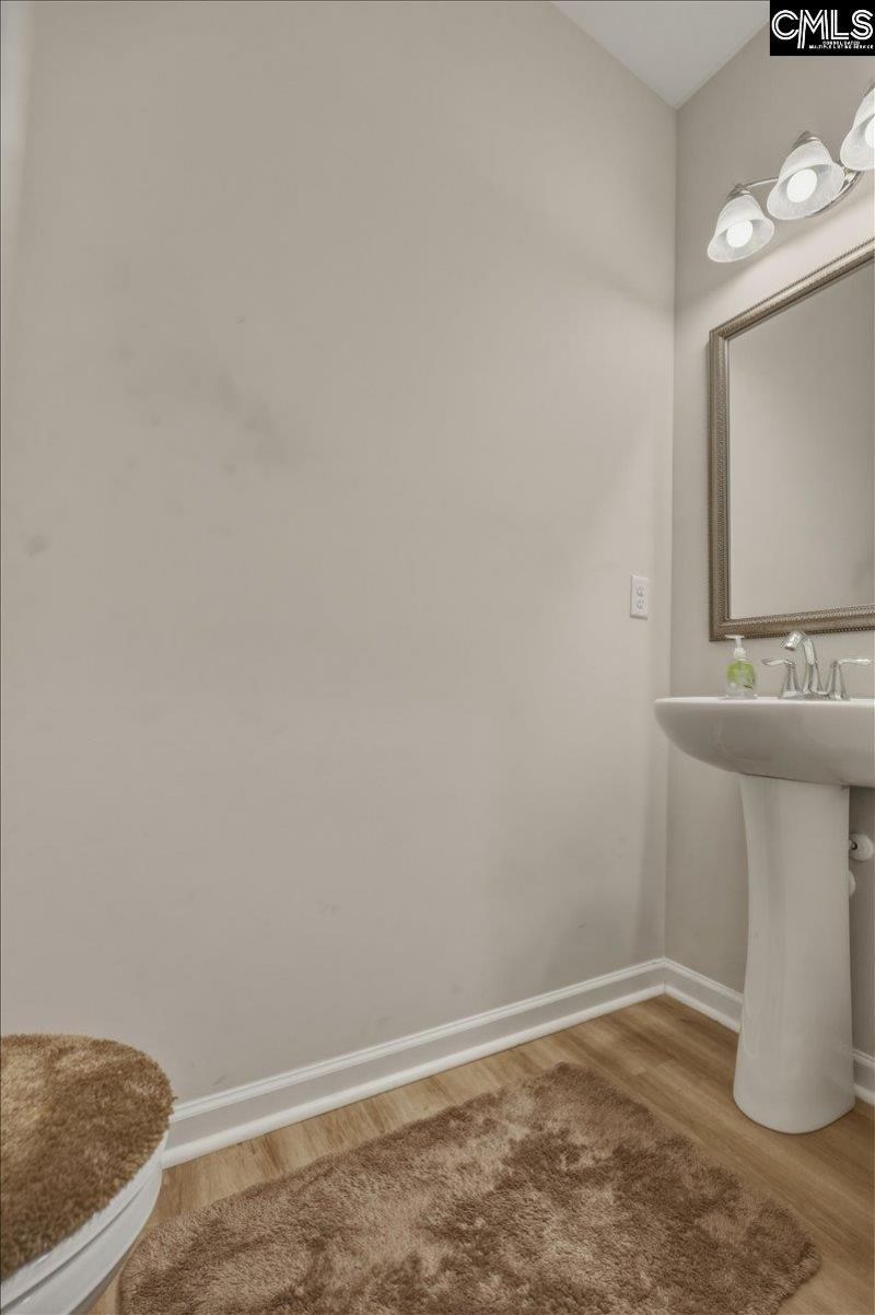 2010 Silverwalk Court  Photo 32