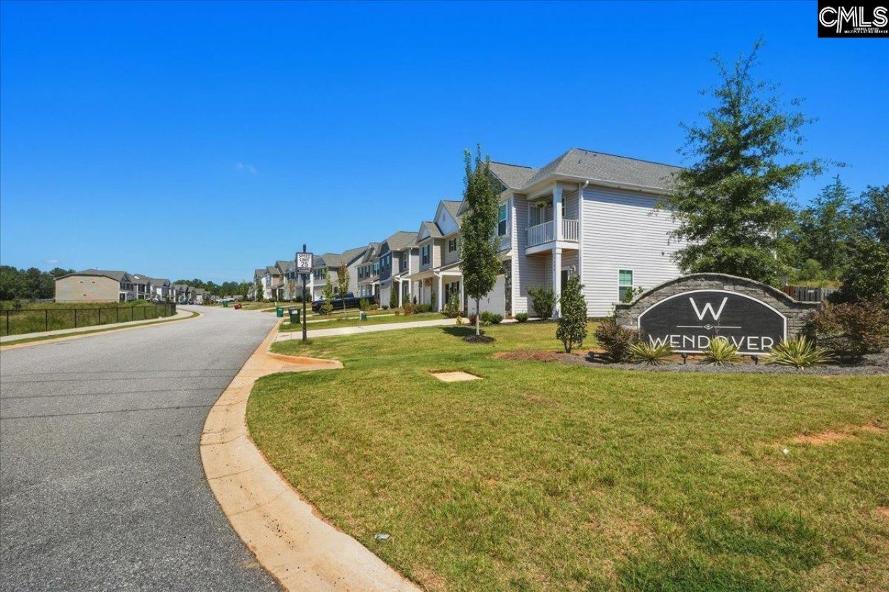 2010 Silverwalk Court  Photo 46