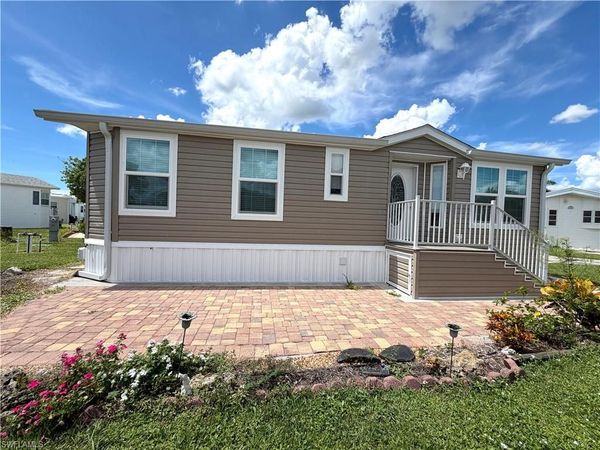 4521 Sawmill DR E, ESTERO, FL 33928